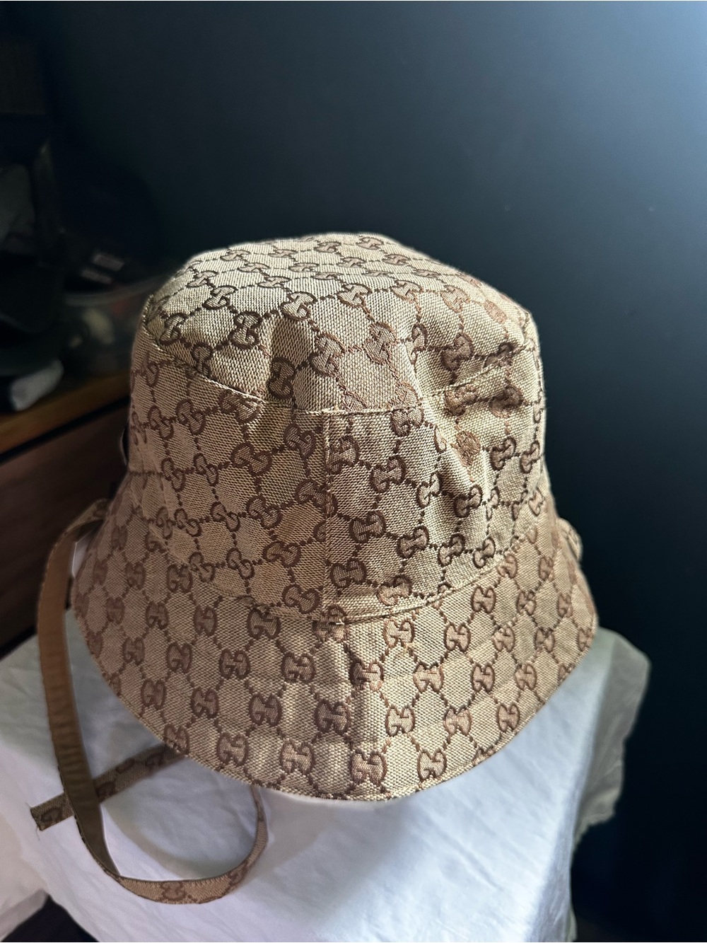 Gucci Beige GG Supreme Tie-Strap Bucket Hat - Picture 5 of 8